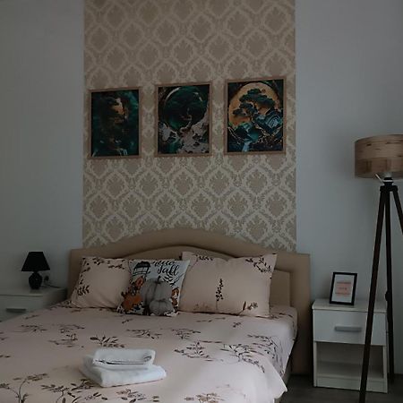 Happy Star Apartment Nis Ngoại thất bức ảnh