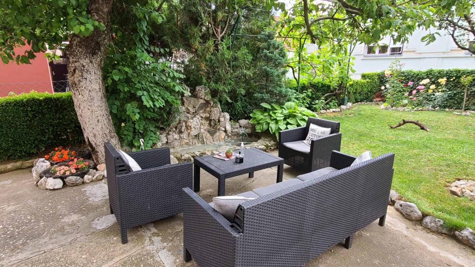 Happy Star Apartment Nis Ngoại thất bức ảnh