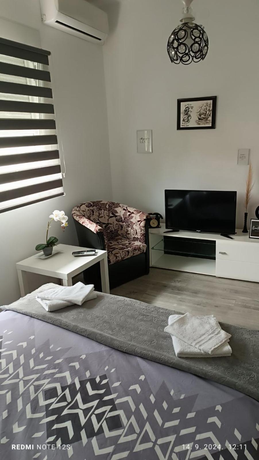 Happy Star Apartment Nis Ngoại thất bức ảnh