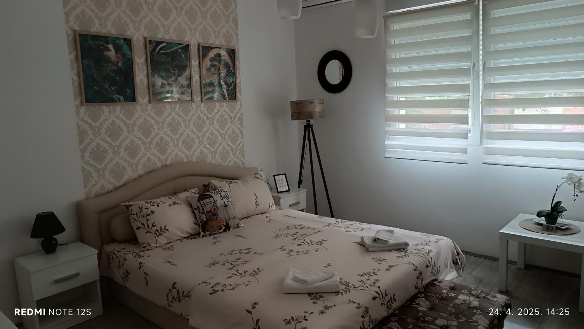 Happy Star Apartment Nis Ngoại thất bức ảnh