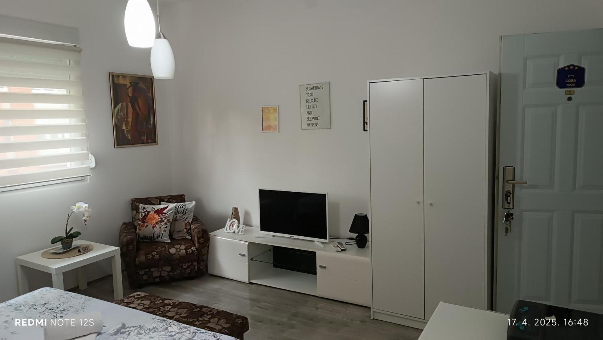 Happy Star Apartment Nis Ngoại thất bức ảnh